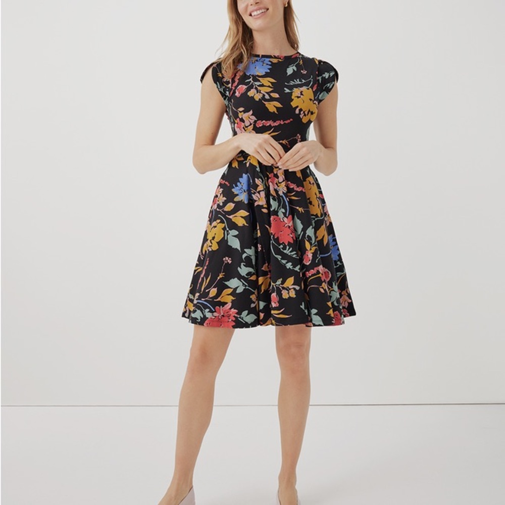 Pact Women’s Fit&Flare Petal Sleeve Dress, Nightfall Blooms pattern. Medium. NWT